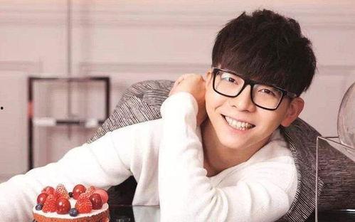 爱豆吃瓜娱乐酱陈立农,从爱豆到吃瓜达人，揭秘他的娱乐人生  第2张